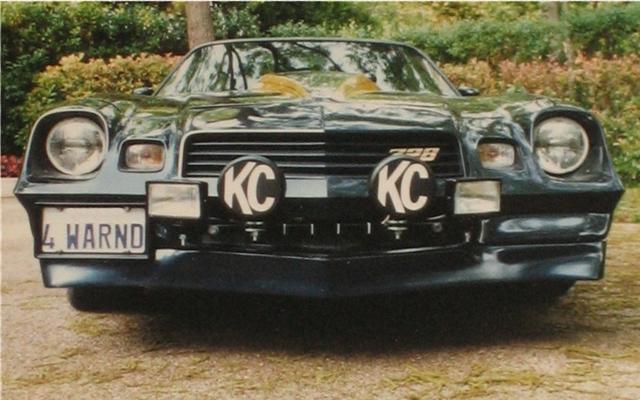 Camaro Z28 4warnd small (1)